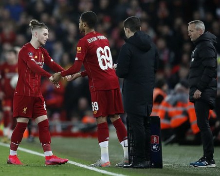 Решено: ФИФА въвежда революционна промяна за доиграването на сезона