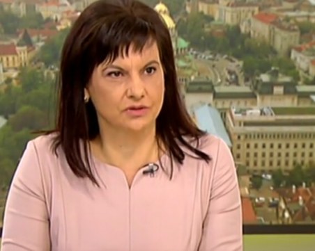 Депутатката, преболедувала от COVID-19: Не носех маска навсякъде и затова се заразих