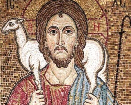 Скритите послания: Мистиката на папския гръден кръст