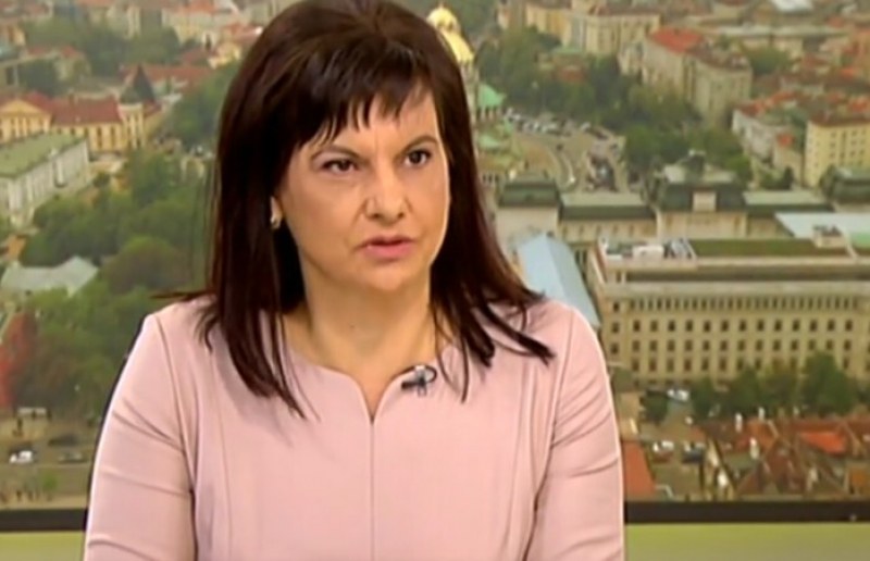 Депутатката, преболедувала от COVID-19: Не носех маска навсякъде и затова се заразих