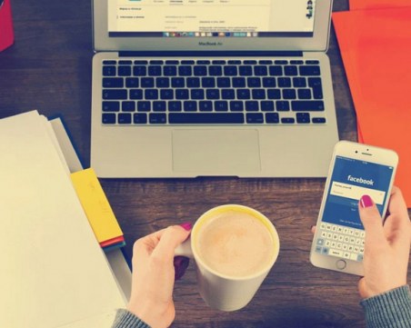 Facebook разреши дистанционна работа до края на годината