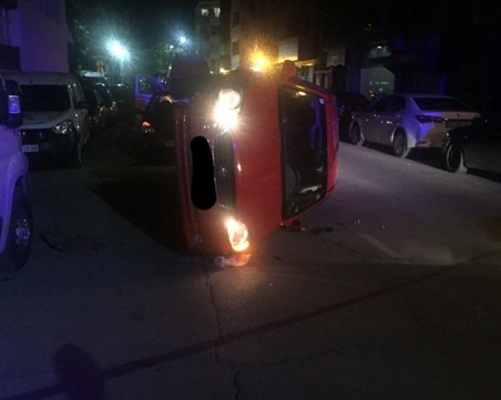 Мъртво пияна преобърна колата си в Пловдив, не знае как е станало