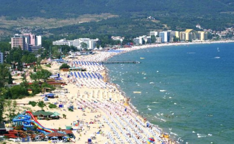 Ангелкова: На 1 юни отваряме плажовете, на 1 юли чакаме чуждестранни туристи