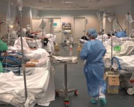 За първи път от началото на март: Случаите на COVID-19 в Италия паднаха под 1000 за денонощие