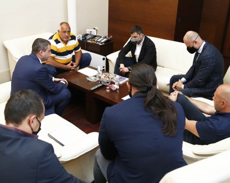 Бойко Борисов и ресторантьорите седнаха на една маса, обсъждат мерките и кризата в бранша