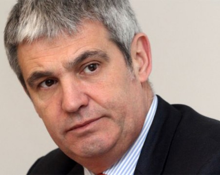 Дават допълнителен платен отпуск до 20 дни за родители през 2020 г