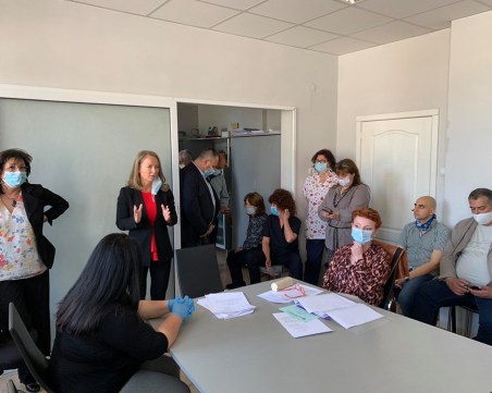 Лекарите от Карлово оттеглиха оставките си, до 10 дни синхорнизират работата в болницата