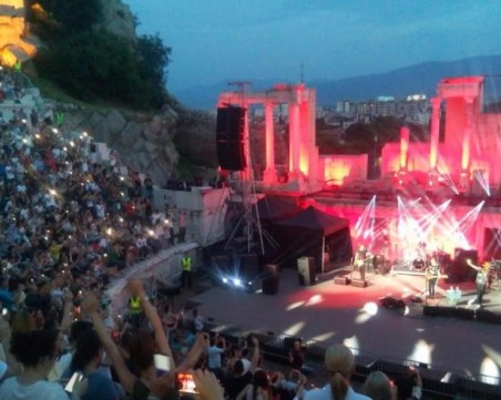 Отварят кина, музеи, галерии и библиотеки! Позволиха концерти и културни събития!