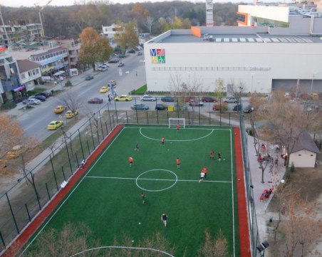 Разрешиха масовия спорт! Играем футбол и баскетбол на открито