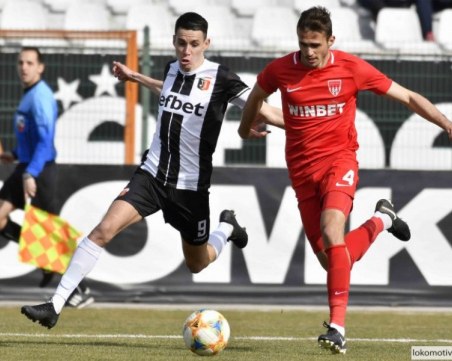 Турски клубове искат нападател на Локо