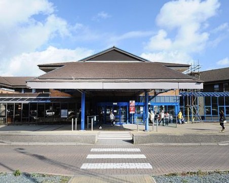 Бебе на 3 дни почина в болница в Уелс, майката се заразила преди раждането