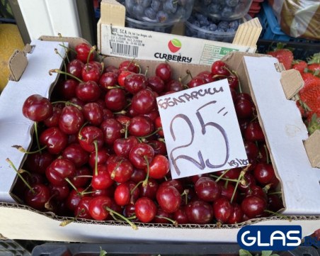 Ранните череши в Пловдив пет пъти по-скъпи от ягодите