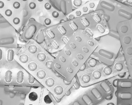 Официално: Ананиев разреши лечението с хидроксихлорин