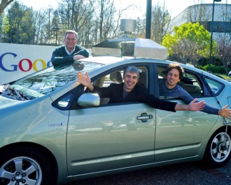 Проучване: Половината българи смятат, че автомобилите без водач не са безопасни