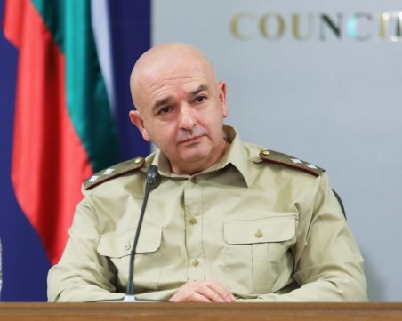 Шефът на ВМА: Който не вярва, че COVID-19 може да причини смърт, да дойде доброволец за 3 дни