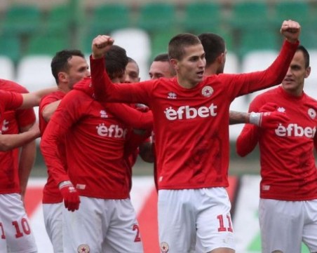 Прекратиха Втора лига - два отбора с името ЦСКА в елита