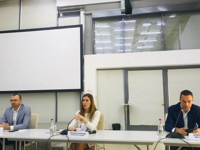 Отваряме границите за туристи от държави със сходна епидемична обстановка