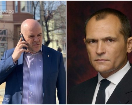 Гешев: Публикуваните СМС-и са защитна реакция на Божков