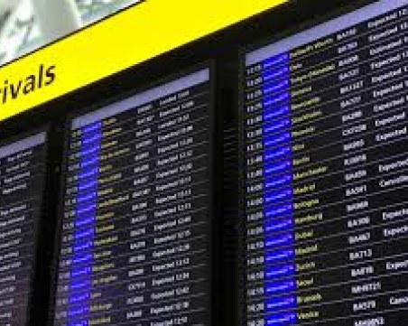 Италия вдига забраната за пътуване, отваря църкви и ресторанти