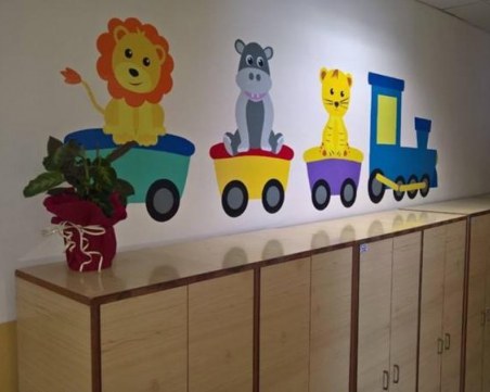 Цяла детска градина - под карантина при едно болно дете? Обсъждат нови правила за забавачките