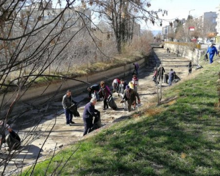 Успешен напоителен сезон се очертава за района на Пазарджик