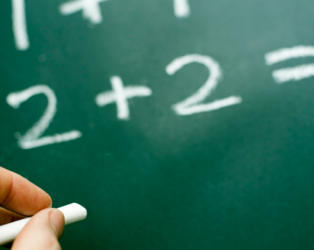 Абсурдна петиция зове да се забранят арабските цифри в БГ училищата