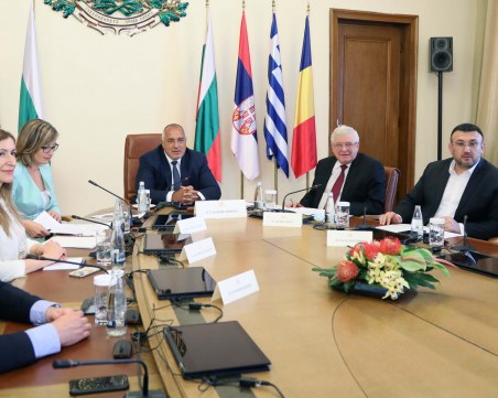 Започна срещата, на която ще се реши за отпадането на карантината на Балканите