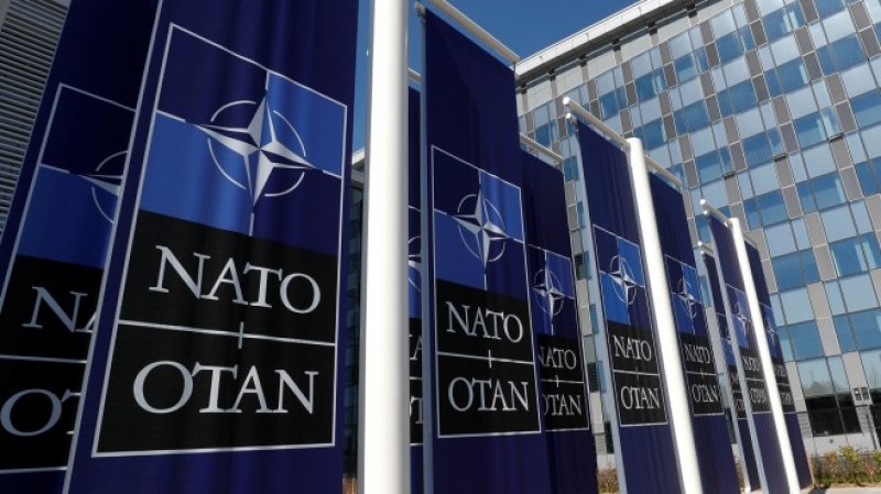 НАТО към България: Трябва да се осигурят легла за лечение на военния контингент