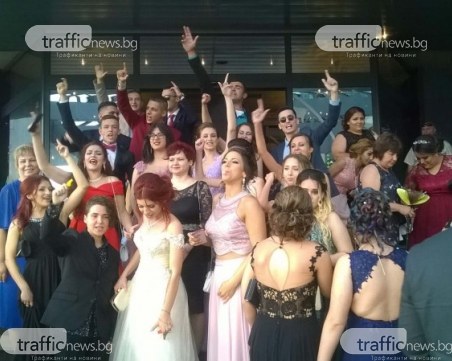 Здравният министър: Балове няма да има