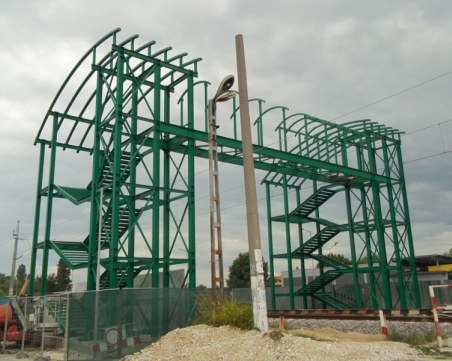 Край с преките пътища през жп линиите в Пловдив! Вдигат стени, пресичането – през пасарелки