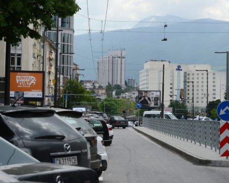 Нови велоалеи и паркоместа изграждат в центъра на София