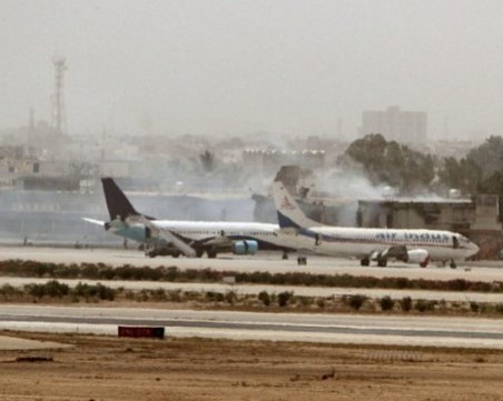 Пътнически самолет се разби в Пакистан