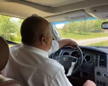 Премиерът: Сега, ако ни гледа Гечев ще каже - 