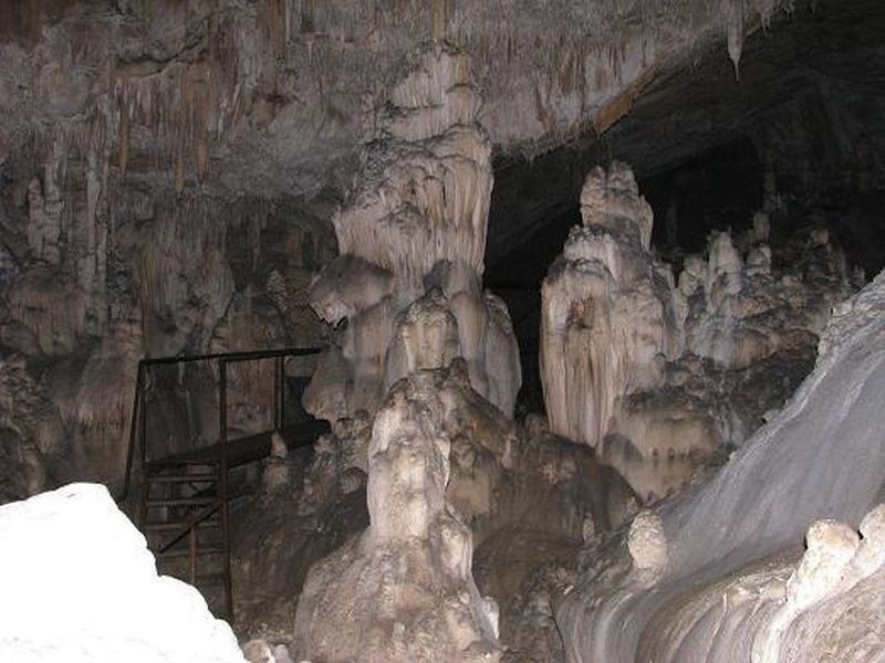 Само на 50 км от Пловдив: Уникална пещера отваря врати