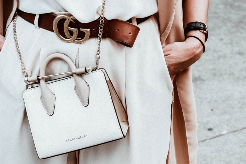 Топ 6 на чантите тази година: Малките излизат от мода!