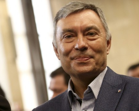 Дясната ръка на Божков обяви кога Сираков ще получи акциите на Левски