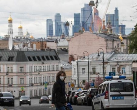 Какви са последните данни за трите страни с най-много заразени в света?