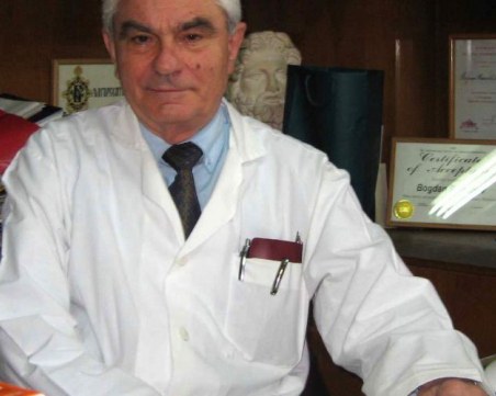 Акад. Петрунов: Има сериозен проблем с ваксината срещу COVID-19, заради слабите антитела