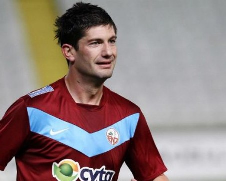 Бивш сръбски футболист се самоуби пред погледа на приятелката си