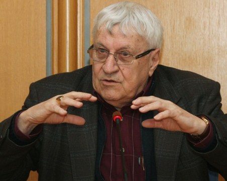 Проф. Пантев на 24 май: Народът ни върви към изродение! Не можем да живеем с разкрасена историческа носталгия!