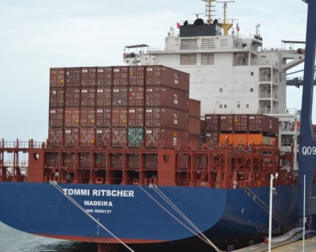 Българският капитан, отвлечен от пирати, вече е на свобода