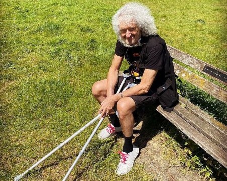 Легендарният китарист на Куин Брайън Мей прекарал миниинфаркт