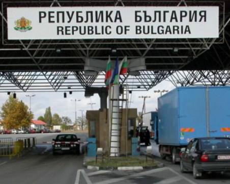 Удар на границата! Задържаха тираджия, опитал да вкара 100 кг хероин от Турция