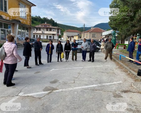 След трагедията в Дебръщица: Жителите искат легнали полицаи