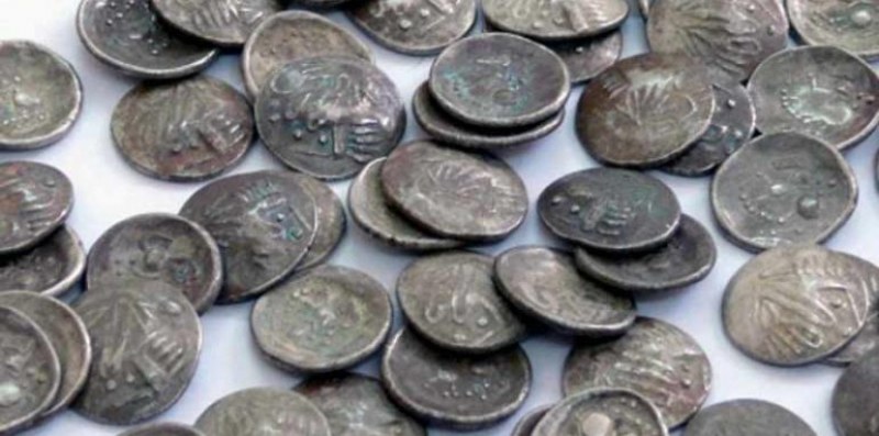 Спипаха хасковлия, въртял онлайн търговия с антични монети