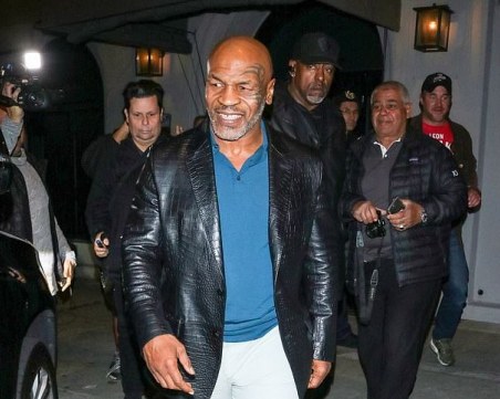 Предложили на Фюри да се бие с Майк Тайсън