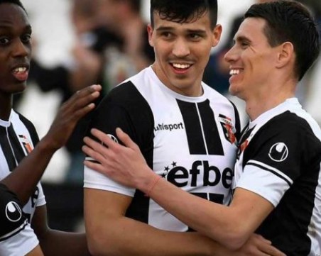 Нападател на Локо стана татко