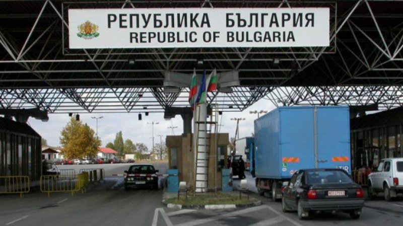 Рекорден срив: Под 600 чужденци са дошли на почивка в България през април