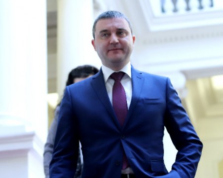 Прокуратурата разпитвала министър Горанов по първото дело срещу Божков