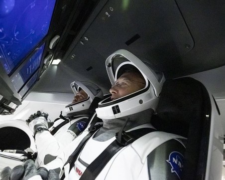 Втори опит за историческия полет на SpaceX в космоса НА ЖИВО